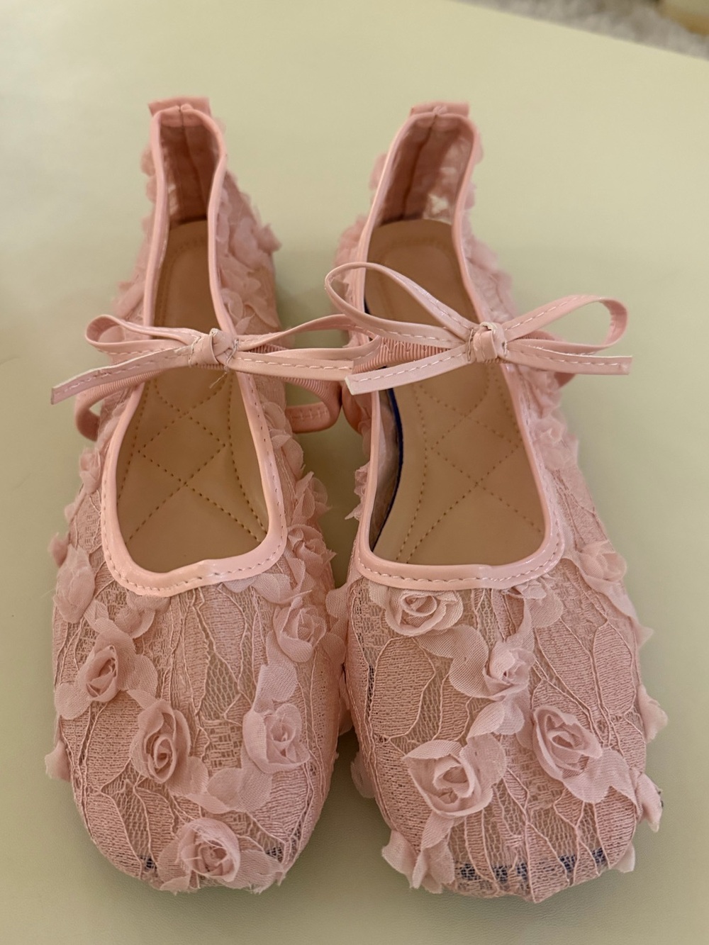Women's Pink Floral Lace Ballet Flats with Bow